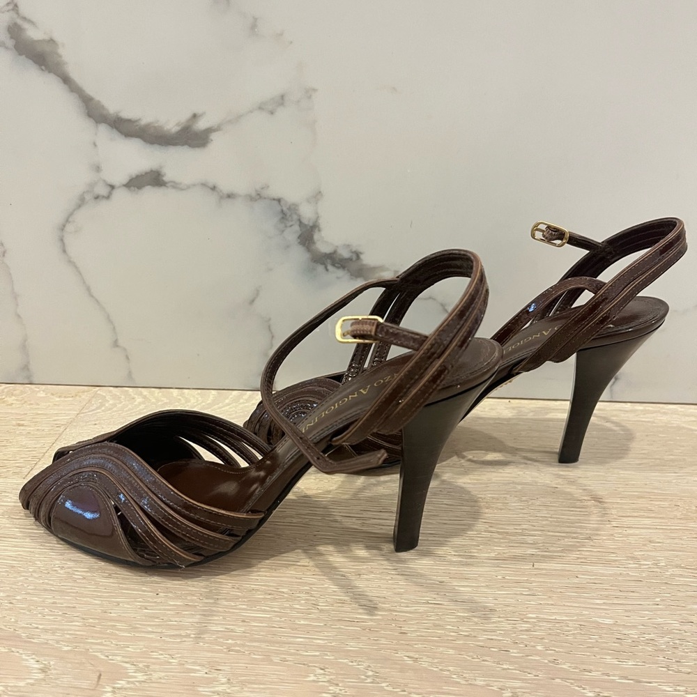 Enzo Angiolini, size 5.5, brown patent, wood heel